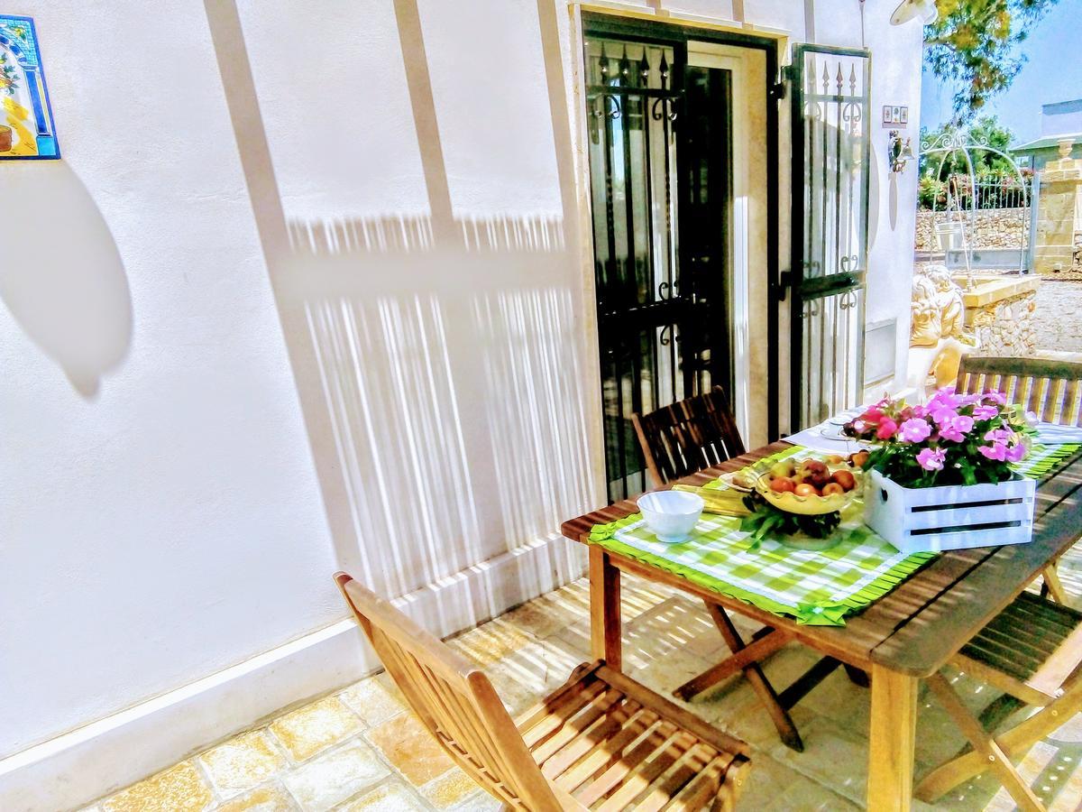 Villa Casale Conte Dell'Anna Porto Cesareo Exterior foto