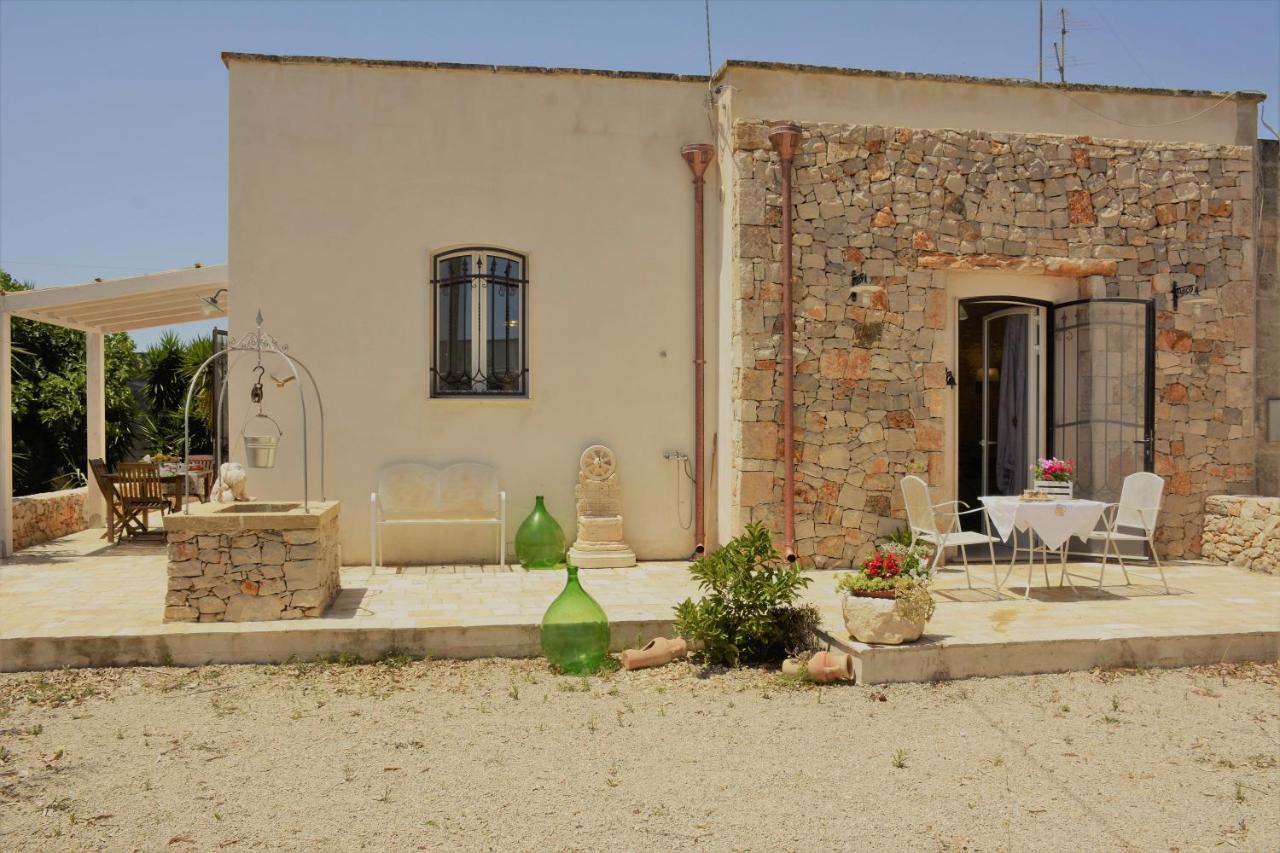 Villa Casale Conte Dell'Anna Porto Cesareo Exterior foto